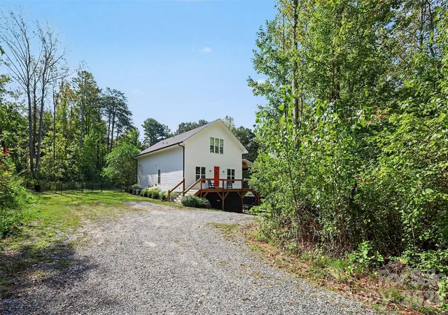 Photo 3 of Single family home for sale at 209 Galilee Church Rd, Kings Mountain, NC 28086 | MLS# 4421481 | Listing updated on 2026-10-06