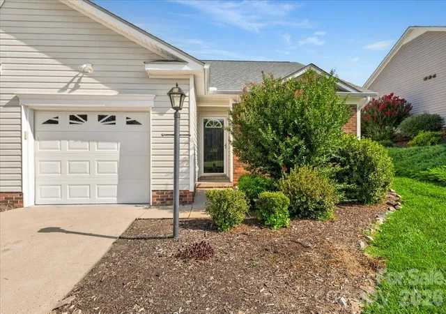 Photo 1 of Townhouse for sale at 136 Morgan Tr Dr Sw, Valdese, NC 28690 | MLS# 4421484 | Listing updated on 2026-09-24