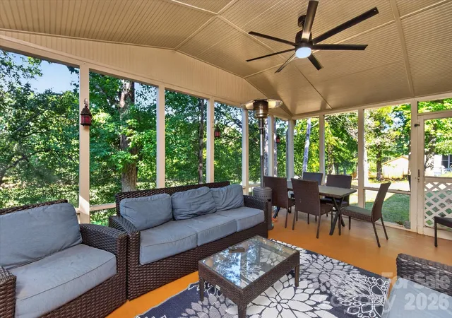 Photo 4 of Single family home for sale at 10009 Thomas Payne Cir, Charlotte, NC 28277 | MLS# 4421485 | Listing updated on 2026-10-29