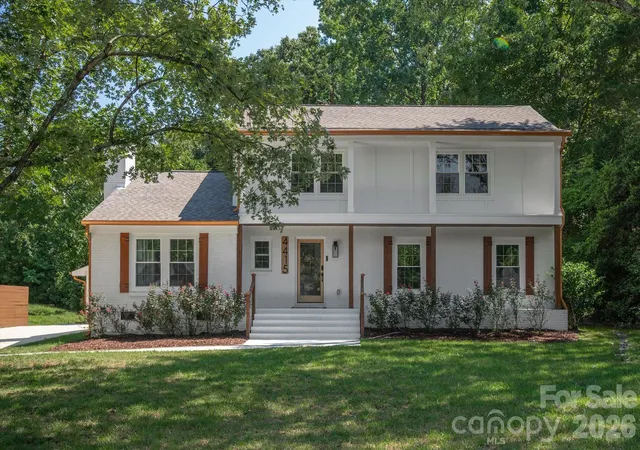 Photo 2 of Sale Pending at 4415 Deepwood Dr, Charlotte, NC 28226 | MLS# 4421493 | Listing updated on 2026-09-12