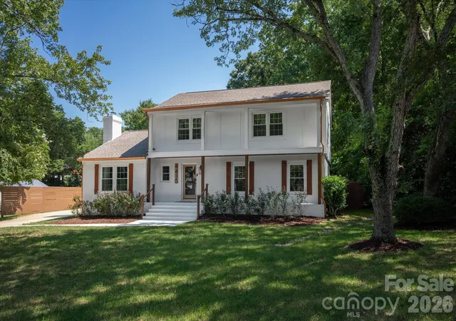 Photo 2 of Sale Pending at 4415 Deepwood Dr, Charlotte, NC 28226 | MLS# 4421493 | Listing updated on 2026-09-12