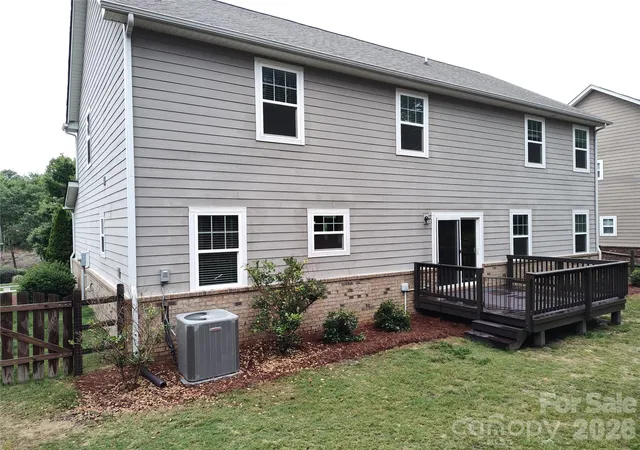 Photo 2 of Single family home for sale at 9415 Segundo Ln, Charlotte, NC 28278 | MLS# 4421507 | Listing updated on 2026-09-08