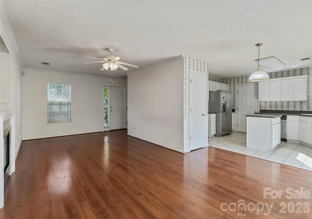Photo 4 of Single family home for sale at 15140 Angela Neal Rd, Huntersville, NC 28078 | MLS# 4421514 | Listing updated on 2026-10-02