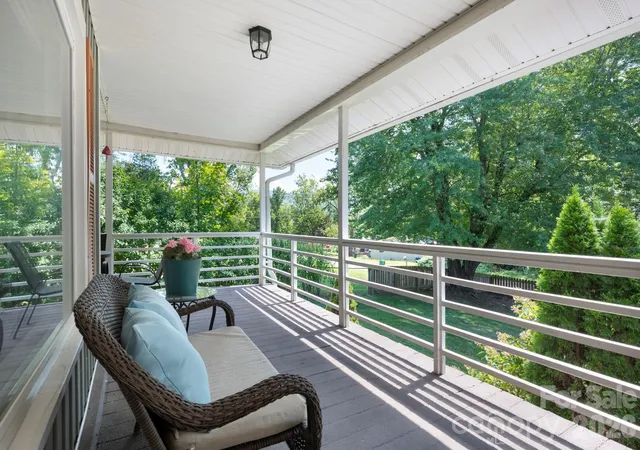 Photo 3 of Single family home for sale at 23 Maxwell Rd, Asheville, NC 28805 | MLS# 4421518 | Listing updated on 2026-10-07