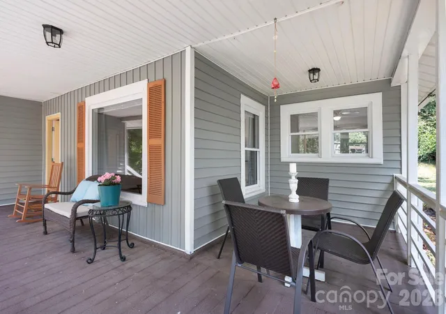 Photo 3 of Single family home for sale at 23 Maxwell Rd, Asheville, NC 28805 | MLS# 4421518 | Listing updated on 2026-10-07