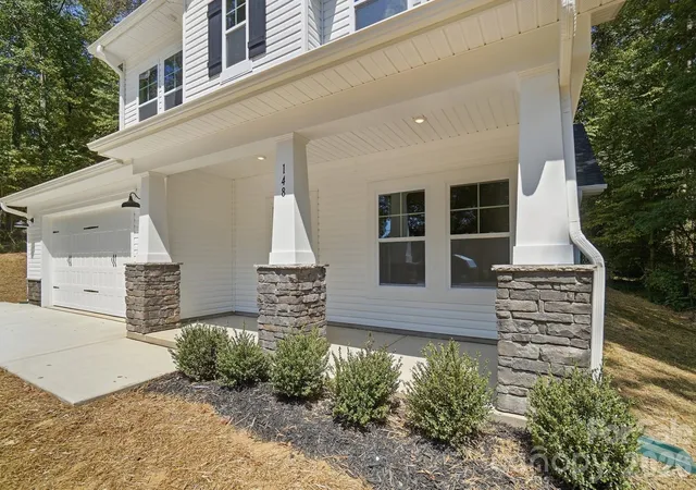 Photo 3 of Single family home for sale at 148 Brandy Ln, Statesville, NC 28677 | MLS# 4421525 | Listing updated on 2026-10-02