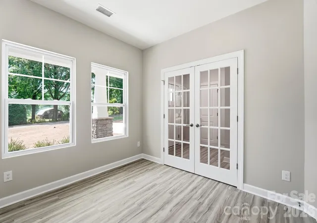 Photo 3 of Single family home for sale at 148 Brandy Ln, Statesville, NC 28677 | MLS# 4421525 | Listing updated on 2026-10-20