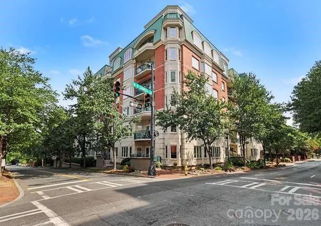 Photo 35 of Condo for sale at 401 N Church St #607, Charlotte, NC 28202 | MLS# 4421548 | Listing updated on 2026-09-08