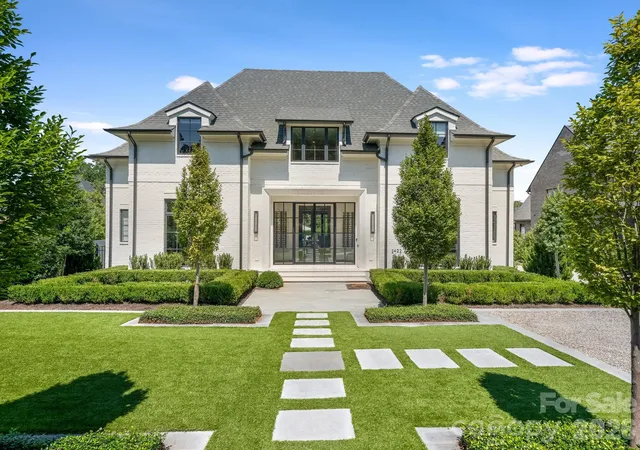 Photo 1 of Mansion for sale at 2422 Ferncliff Rd, Charlotte, NC 28211 | MLS# 4421551 | Listing updated on 2026-09-16