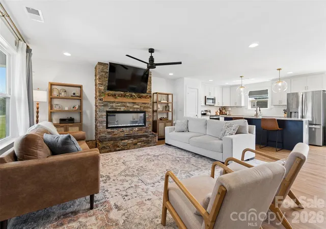 Photo 3 of Single family home for sale at 855 Wolf Pond Church Rd, Pageland, SC 29728 | MLS# 4421565 | Listing updated on 2026-09-24