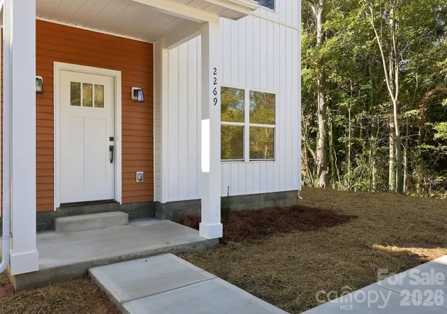 Photo 1 of Single family home for sale at 2269 S Jake Alexander Blvd, Salisbury, NC 28146 | MLS# 4421582 | Listing updated on 2026-10-27