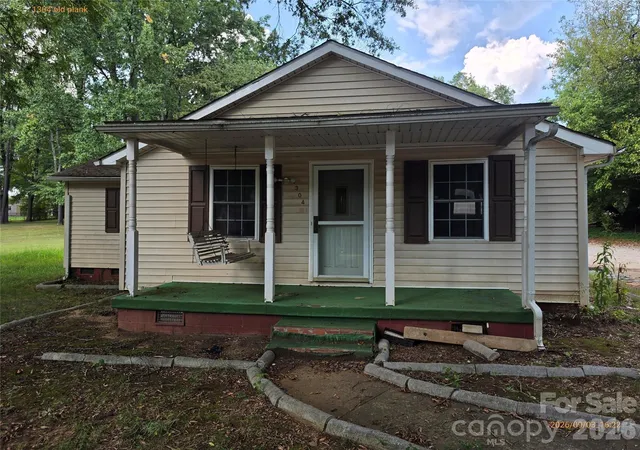 Photo 1 of Single family home for sale at 1304 Old Plank Rd, Salisbury, NC 28144 | MLS# 4421583 | Listing updated on 2026-09-09