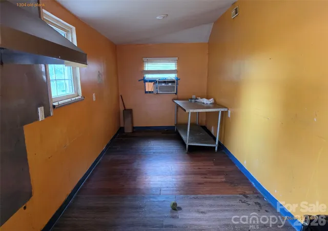 Photo 3 of Single family home for sale at 1304 Old Plank Rd, Salisbury, NC 28144 | MLS# 4421583 | Listing updated on 2026-09-09