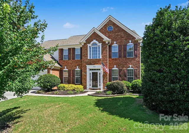 Photo 2 of Single family home for sale at 9538 Linden Tree Ln, Charlotte, NC 28277 | MLS# 4421584 | Listing updated on 2026-09-13