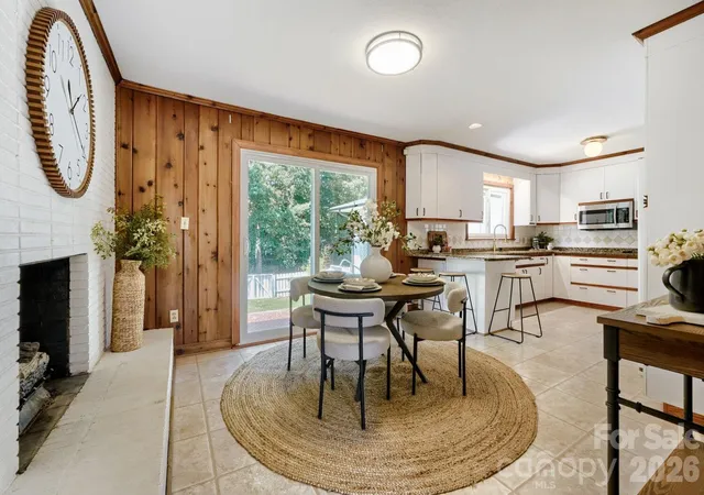 Photo 3 of Single family home for sale at 6607 Indian Ln, Charlotte, NC 28213 | MLS# 4421590 | Listing updated on 2026-09-23