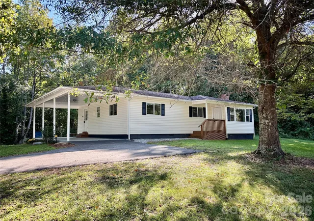 Single family home for sale at 6622 Mountain Grv Rd, Hickory, NC 28602 | MLS# 4421600 | Listing updated on 2026-09-12
