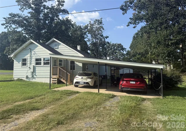 Photo 3 of Single family home for sale at 200 Anderson Grv Church St, Albemarle, NC 28001 | MLS# 4421607 | Listing updated on 2026-10-03