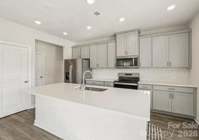 Photo 3 of Single family home for sale at 1609 Harper Landing Blvd, Stanley, NC 28164 | MLS# 4421639 | Listing updated on 2026-10-06