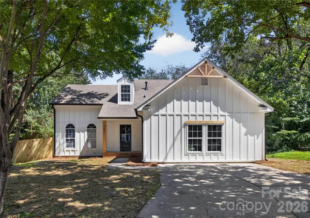 Photo 28 of Single family home for sale at 702 Foxborough Rd, Charlotte, NC 28213 | MLS# 4421648 | Listing updated on 2026-09-29