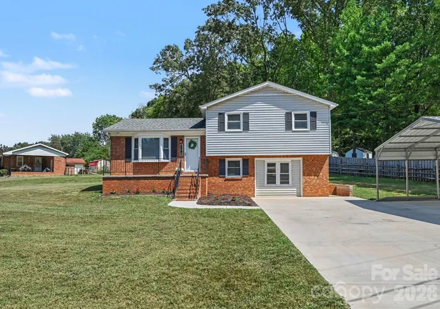 Photo 1 of Single family home for sale at 398 W Hillside Dr, China Grove, NC 28023 | MLS# 4421654 | Listing updated on 2026-09-07