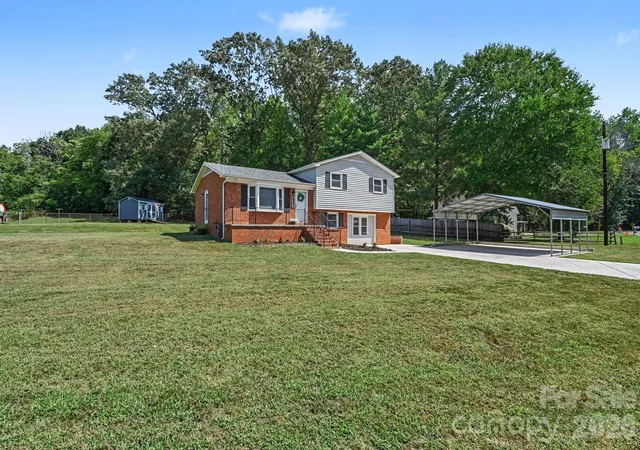 Photo 3 of Single family home for sale at 398 W Hillside Dr, China Grove, NC 28023 | MLS# 4421654 | Listing updated on 2026-09-07
