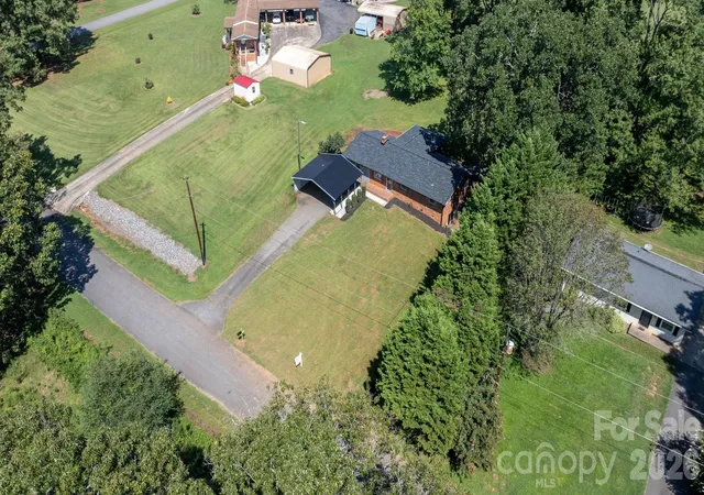 Photo 28 of Single family home for sale at 2823 39th Avenue Ne, Hickory, NC 28601 | MLS# 4421655 | Listing updated on 2026-09-05