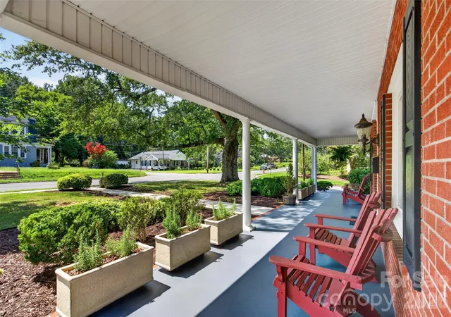 Photo 3 of Single family home for sale at 638 Carolina Ave, Gastonia, NC 28052 | MLS# 4421662 | Listing updated on 2026-10-07
