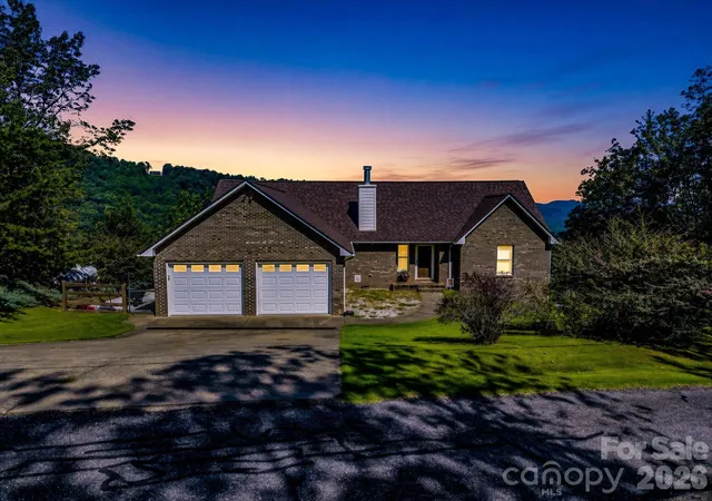 Photo 2 of Single family home for sale at 485 Mountain Lookout Dr, Bostic, NC 28018 | MLS# 4421665 | Listing updated on 2026-09-06