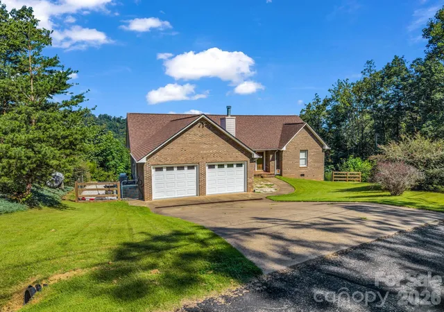 Photo 3 of Single family home for sale at 485 Mountain Lookout Dr, Bostic, NC 28018 | MLS# 4421665 | Listing updated on 2026-09-06