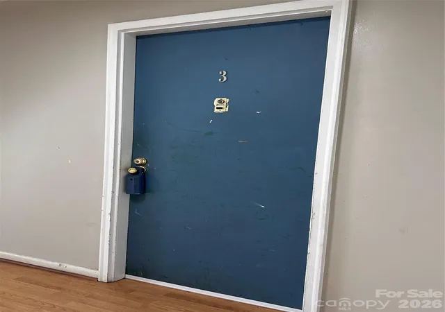 Photo 4 of Condo for sale at 419 Orchard Tr Ln, Charlotte, NC 28213 | MLS# 4421673 | Listing updated on 2026-09-06