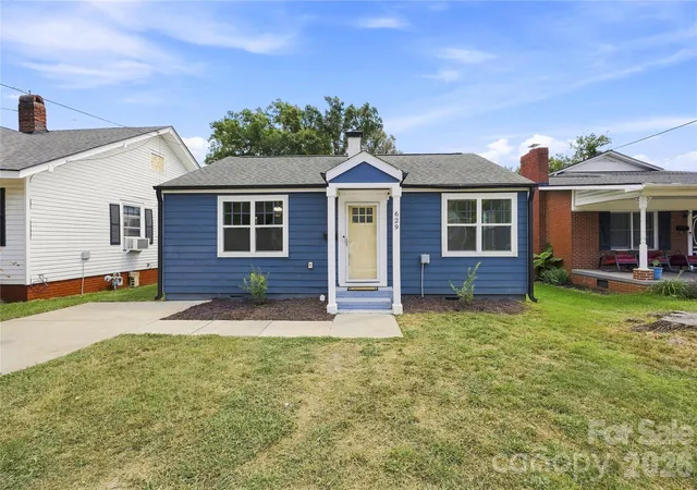 Photo 1 of Single family home for sale at 629 Center St, Rock Hill, SC 29730 | MLS# 4421678 | Listing updated on 2026-09-05