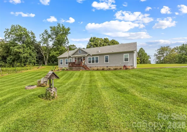Photo 2 of Single family home for sale at 3740 Bennett Rd, Morganton, NC 28655 | MLS# 4421680 | Listing updated on 2026-09-16