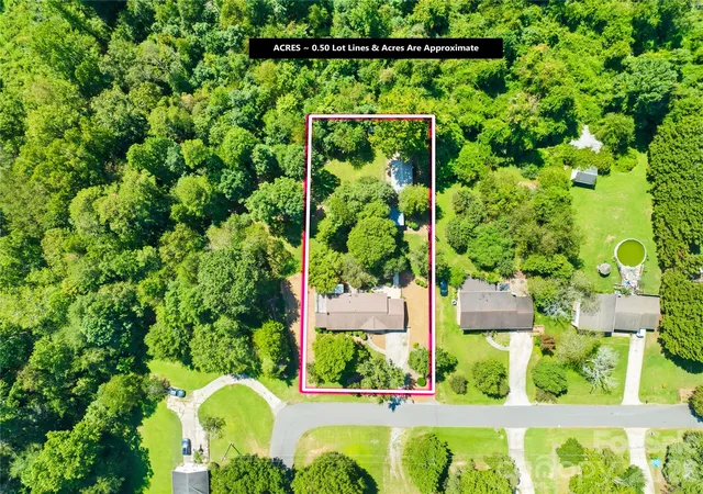 Photo 3 of Single family home for sale at 184 Hillsdale Ln, Taylorsville, NC 28681 | MLS# 4421692 | Listing updated on 2026-10-01