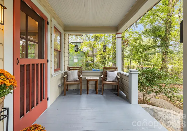 Photo 3 of Sale Pending at 15 Rosewood Ave, Asheville, NC 28801 | MLS# 4421709 | Listing updated on 2026-10-04