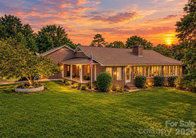 Photo 1 of Single family home for sale at 250 Tanner St, Rutherfordton, NC 28139 | MLS# 4421713 | Listing updated on 2026-09-25