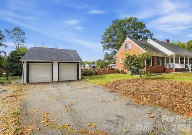 Photo 48 of Sale Pending at 3031 Gardner Park Dr, Gastonia, NC 28054 | MLS# 4421714 | Listing updated on 2026-10-08