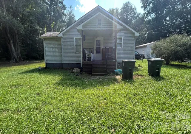 Photo 1 of Single family home for sale at 1105 Davis St, Salisbury, NC 28146 | MLS# 4421718 | Listing updated on 2026-09-05