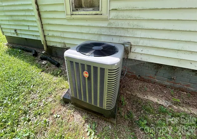 Photo 30 of Single family home for sale at 1105 Davis St, Salisbury, NC 28146 | MLS# 4421718 | Listing updated on 2026-09-05