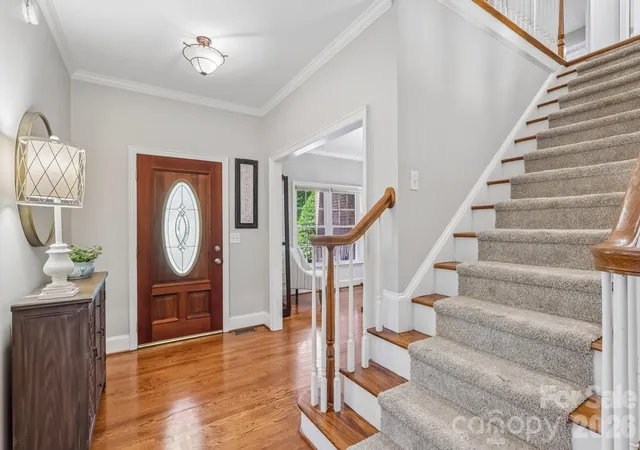 Photo 3 of Single family home for sale at 5385 Stone Brk Ct, Davidson, NC 28036 | MLS# 4421777 | Listing updated on 2026-10-02