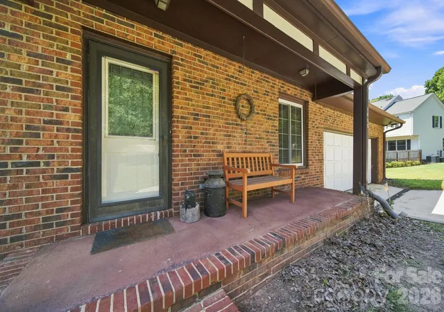 Photo 2 of Single family home for sale at 3177 Wimbledon Ln, Rock Hill, SC 29732 | MLS# 4421779 | Listing updated on 2026-09-21