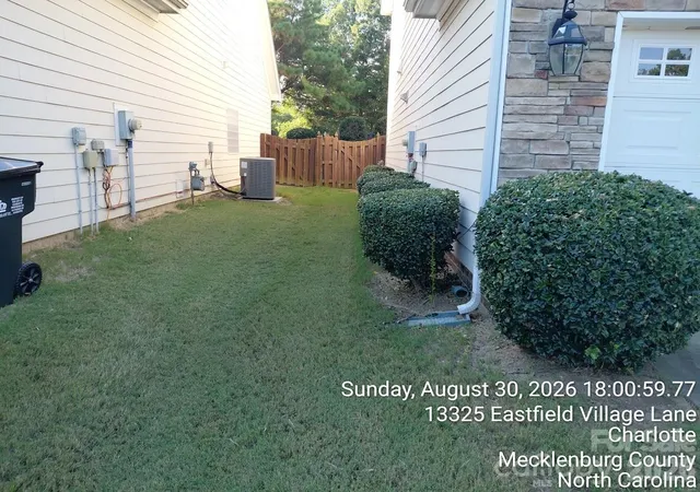 Photo 2 of Single family home for sale at 13321 Eastfield Village Ln, Charlotte, NC 28269 | MLS# 4421786 | Listing updated on 2026-09-05