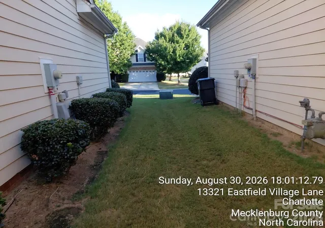 Photo 3 of Single family home for sale at 13321 Eastfield Village Ln, Charlotte, NC 28269 | MLS# 4421786 | Listing updated on 2026-09-05