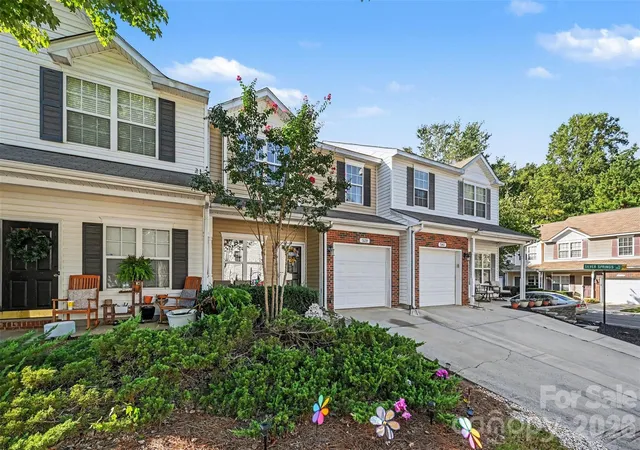 Photo 3 of Townhouse for sale at 539 Delta Dr, Fort Mill, SC 29715 | MLS# 4421805 | Listing updated on 2026-09-18