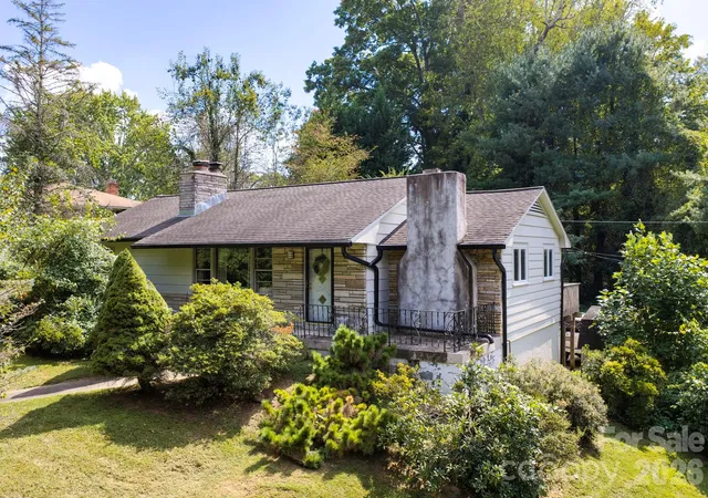 Single family home for sale at 109 Wilshire Dr, Asheville, NC 28806 | MLS# 4421806
