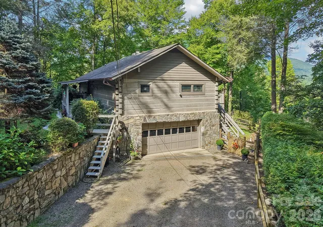 Photo 4 of Single family home for sale at 782 Setzer Cvs Rd, Maggie Valley, NC 28751 | MLS# 4421807 | Listing updated on 2026-09-24