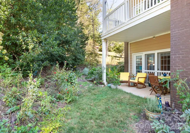 Photo 4 of Condo for sale at 40 Hyannis Dr #203, Asheville, NC 28804 | MLS# 4421815 | Listing updated on 2026-10-06
