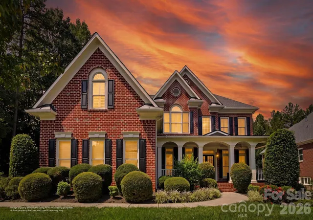 Photo 2 of Single family home for sale at 1105 Doverstone Ct, Matthews, NC 28104 | MLS# 4421819 | Listing updated on 2026-09-17