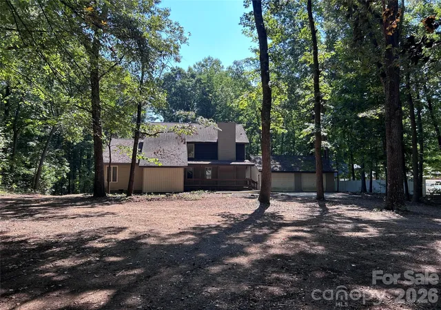 Photo 2 of Single family home for sale at 8209 Addison Dr, Harrisburg, NC 28075 | MLS# 4421829 | Listing updated on 2026-09-21
