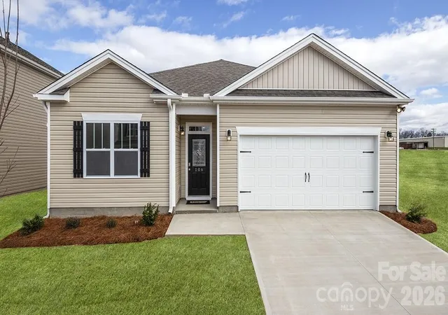 Photo 1 of Single family home for sale at 216 Hyder Ridge Rd, Asheville, NC 28804 | MLS# 4421831 | Listing updated on 2026-10-04