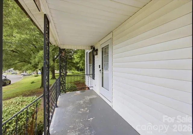 Photo 3 of Single family home for sale at 8512 Colgate Cir, Charlotte, NC 28214 | MLS# 4421835 | Listing updated on 2026-09-16